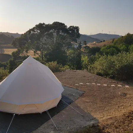 Alojamento de Acomodação e Pequeno-almoço House Of 4*